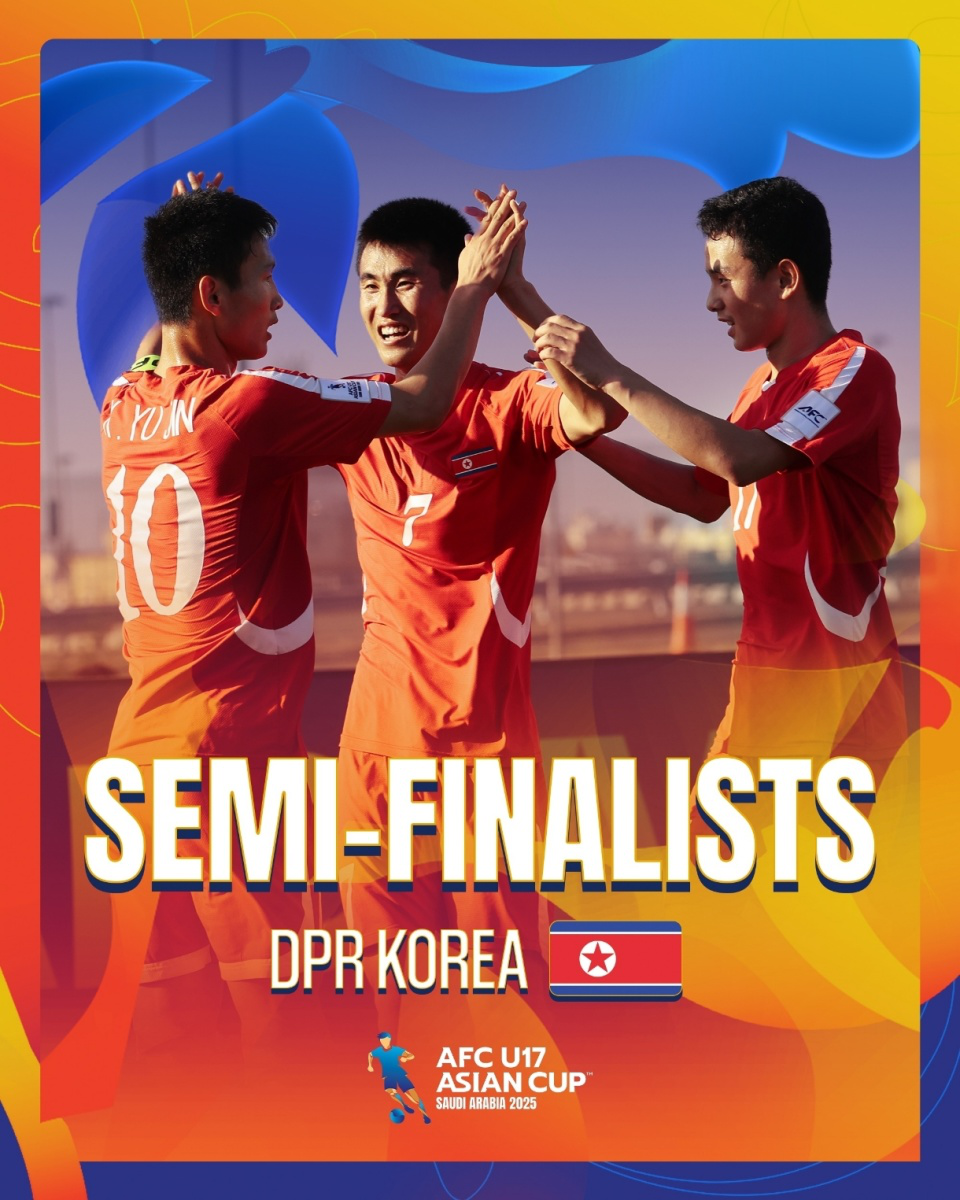 爱游戏在线-冷静与激情交织！足球完美收官