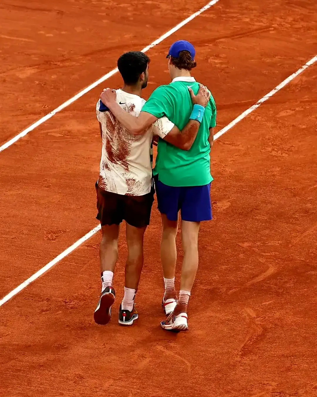 爱游戏官网-温网横扫法网，蒂姆带队取胜