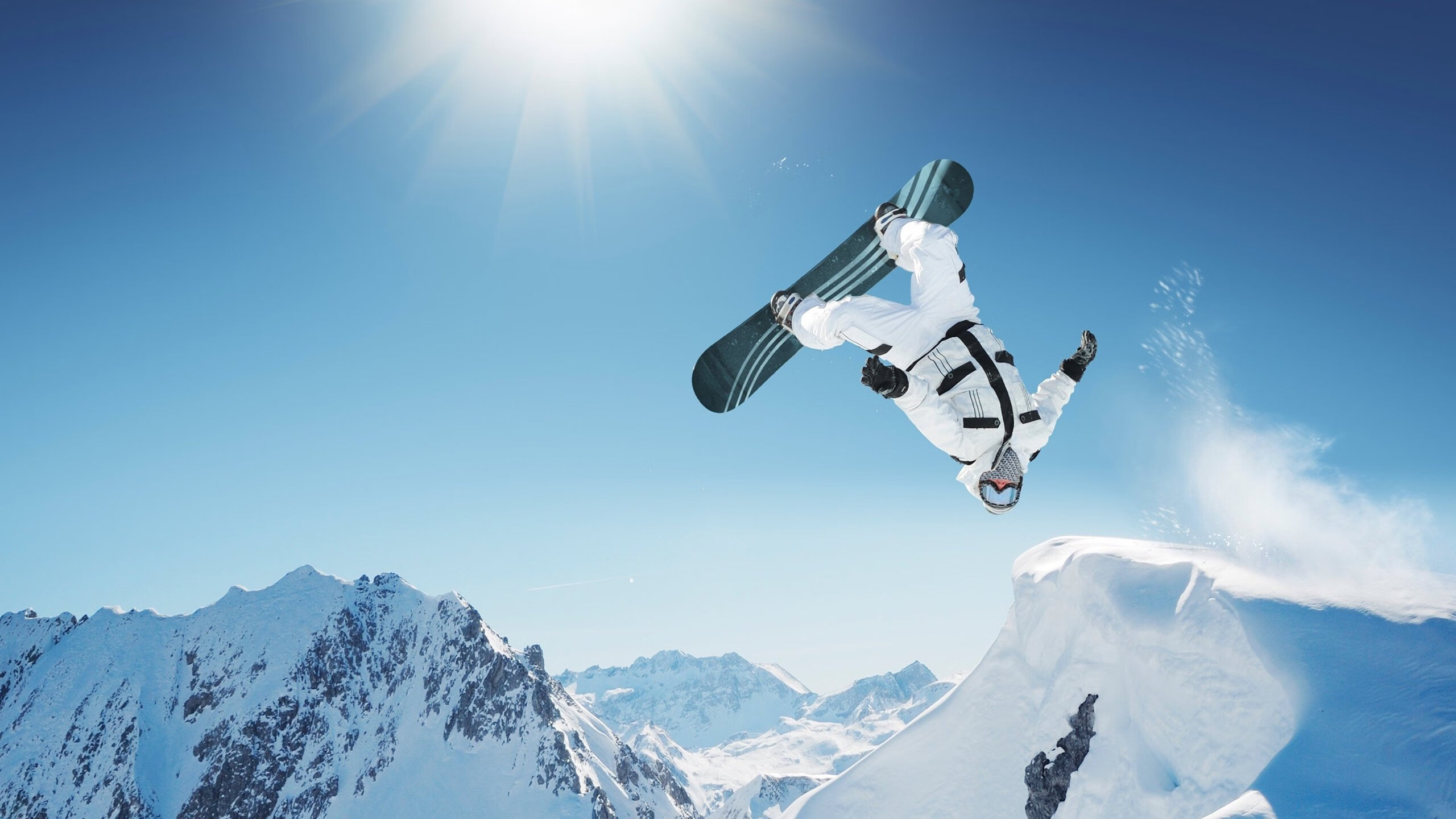 爱游戏tv-从红土滑步到硬地绝杀，兹维列夫如何完成ATP总决赛对蒙特卡洛的复仇