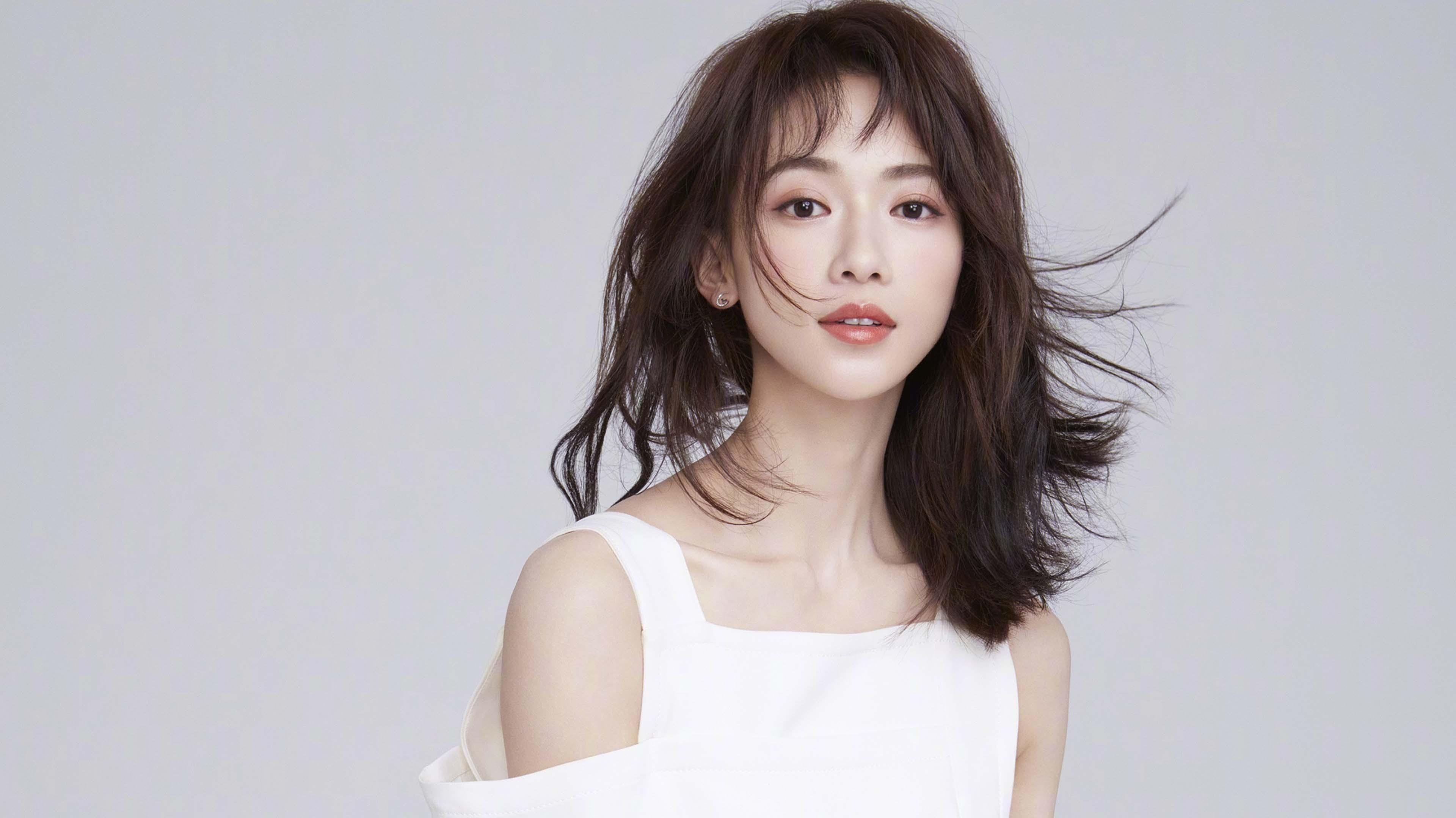 逆转红土，统治硬地，阿尔卡拉斯法网与年终总决赛的王者之路