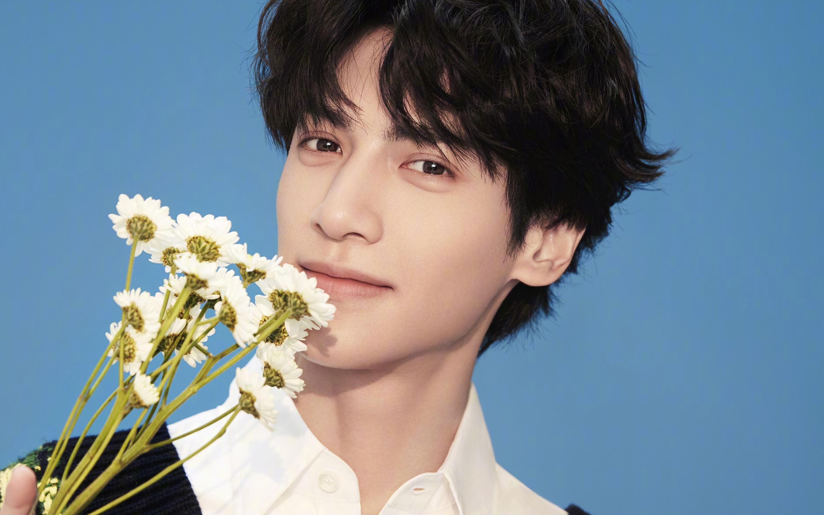 爱游戏APP-新王当立!沙特青年军掀翻北欧巨人,巴黎周期格局一夜颠覆