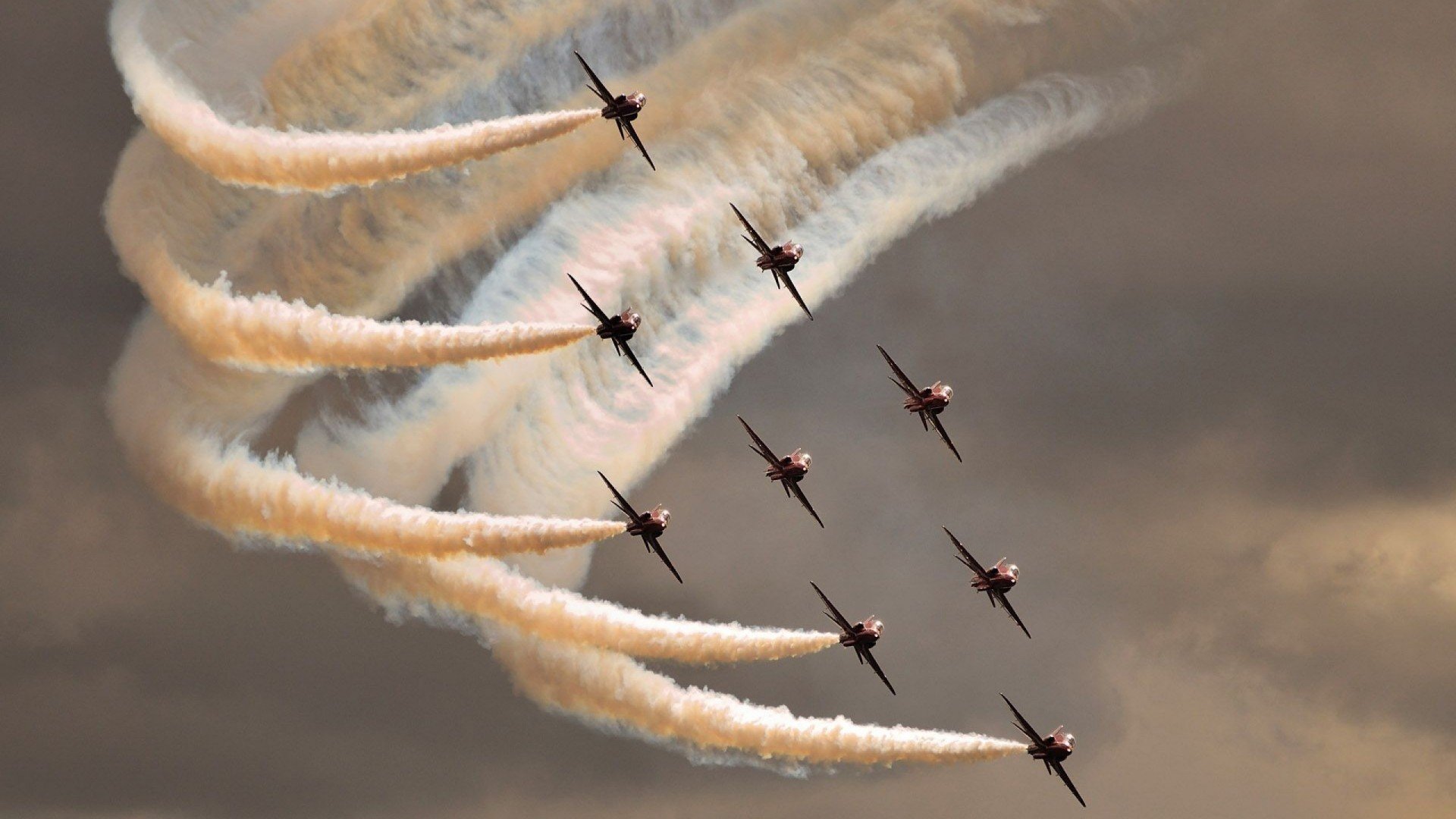 地缘扑克牌局与绿茵场，当沙特掌控石油节奏，凯恩成为打破僵局的关键先生