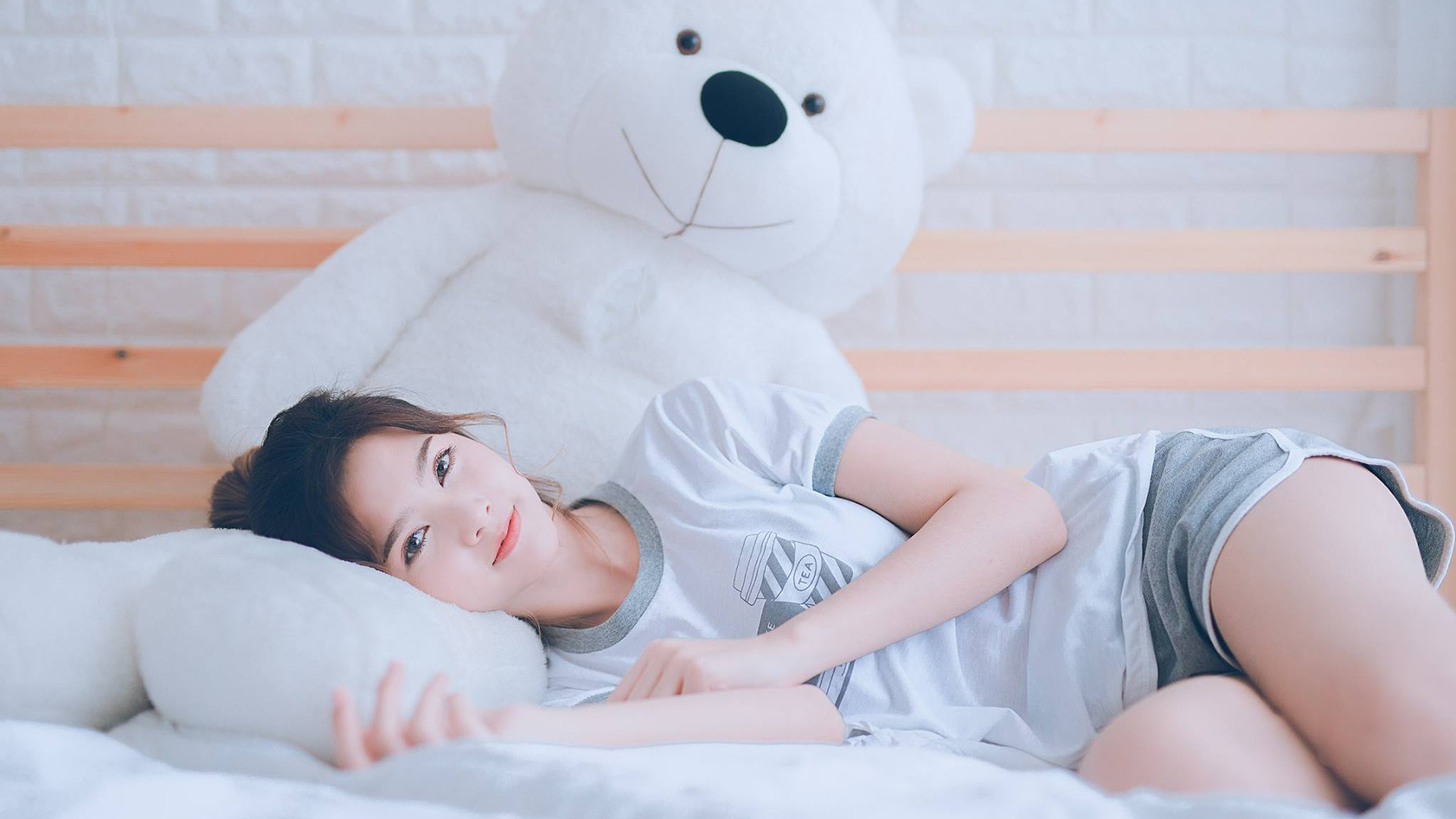 北欧寒冰遇南美烈焰，帕尔默首秀惊艳，芬兰与智利的历史性对决现唯一亮点